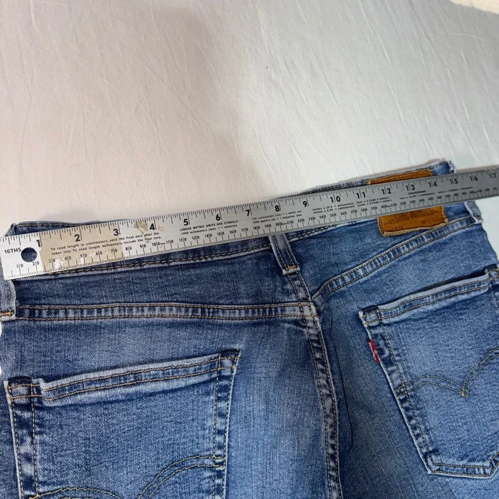 Levis Premium 514 Jeans Mens 31x30 Big E Blue Leather Patch Medium Wash READ!
